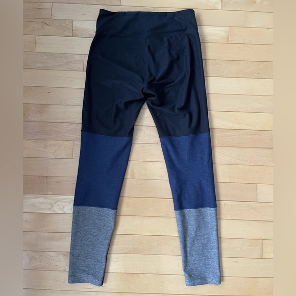 Outdoor Voices 7/8 Leggings - Picture 2 of 5